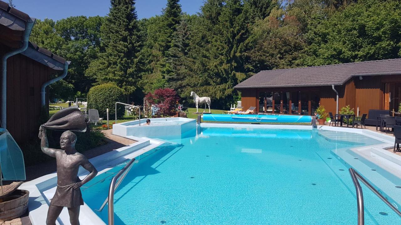 Hotel Eifelsteig Roetgen Exterior photo