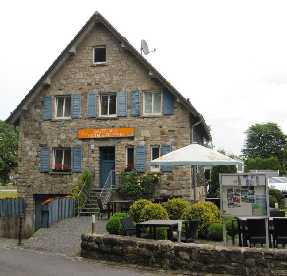 Hotel Eifelsteig Roetgen Exterior photo